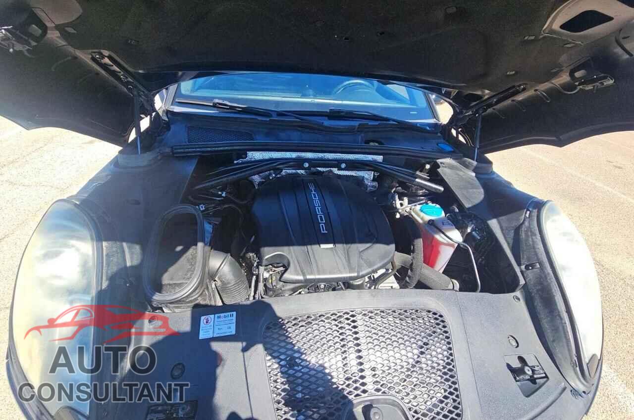 PORSCHE MACAN 2017 - WP1AA2A51HLB05601