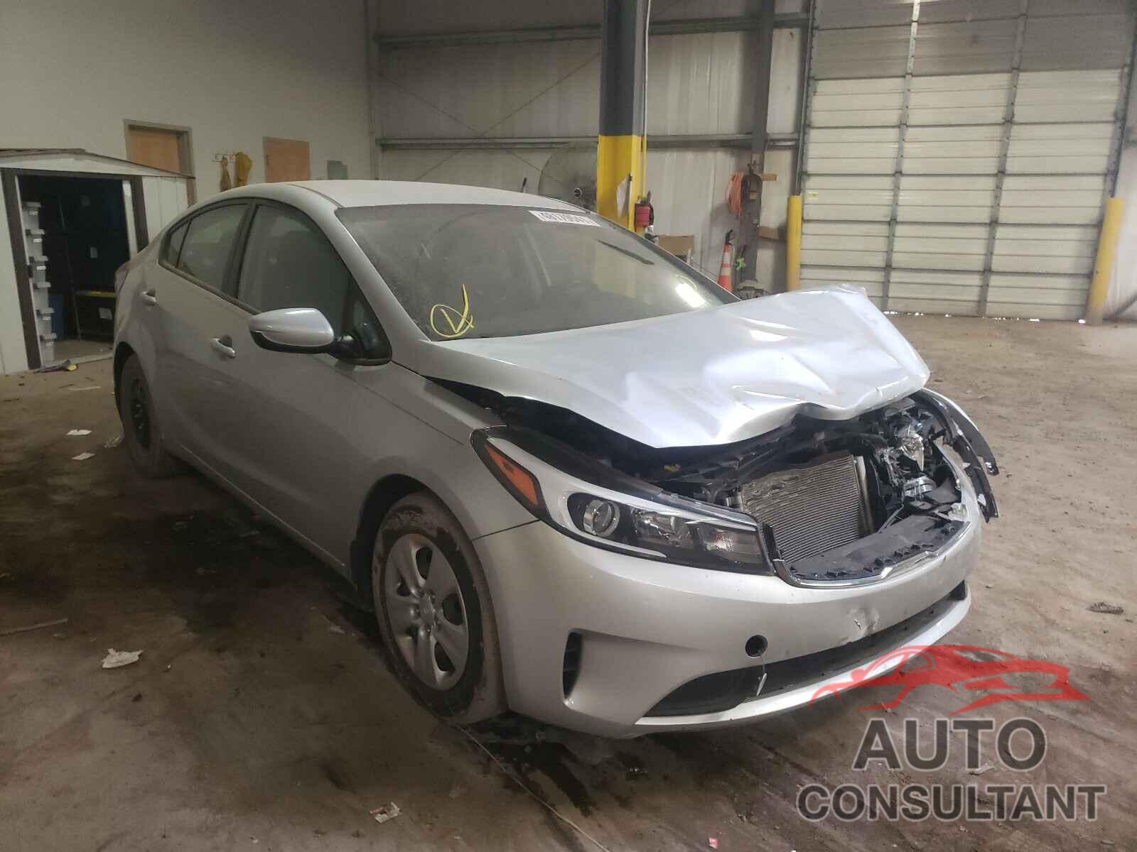 KIA FORTE 2018 - 3KPFK4A74JE198761