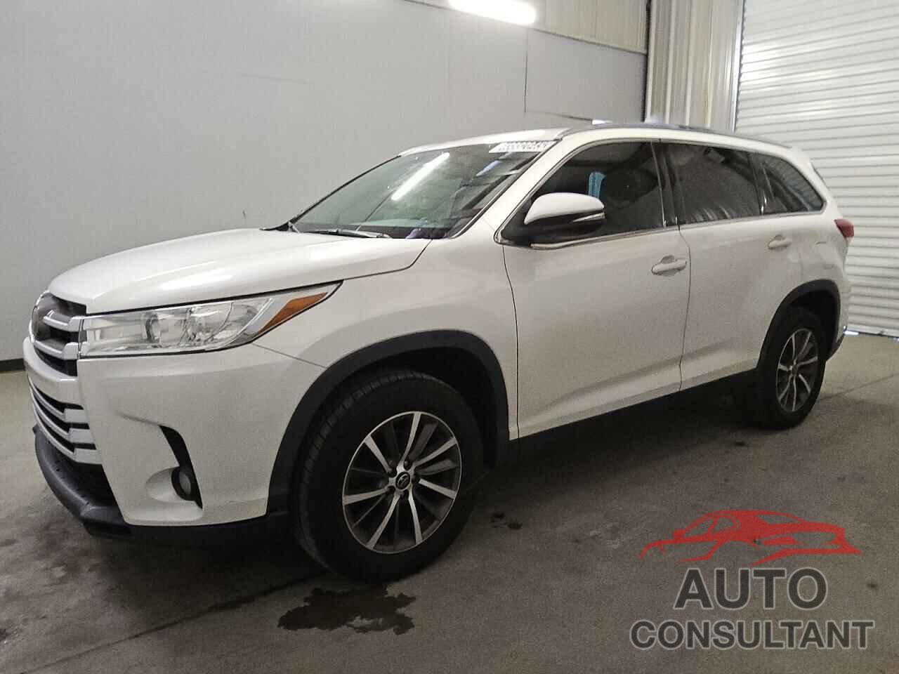TOYOTA HIGHLANDER 2019 - 5TDKZRFHXKS556199