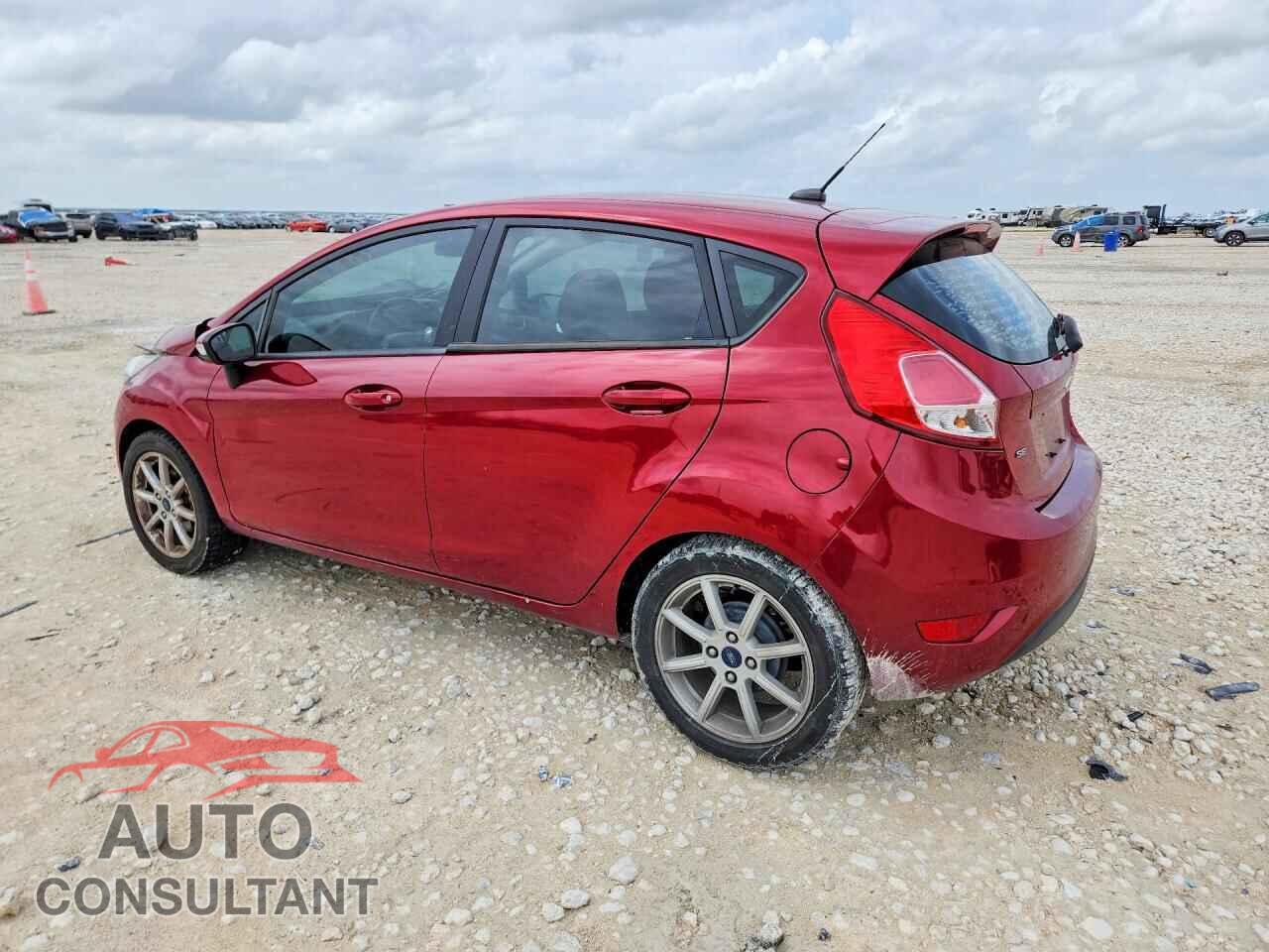 FORD FIESTA 2015 - 3FADP4EJ2FM201013