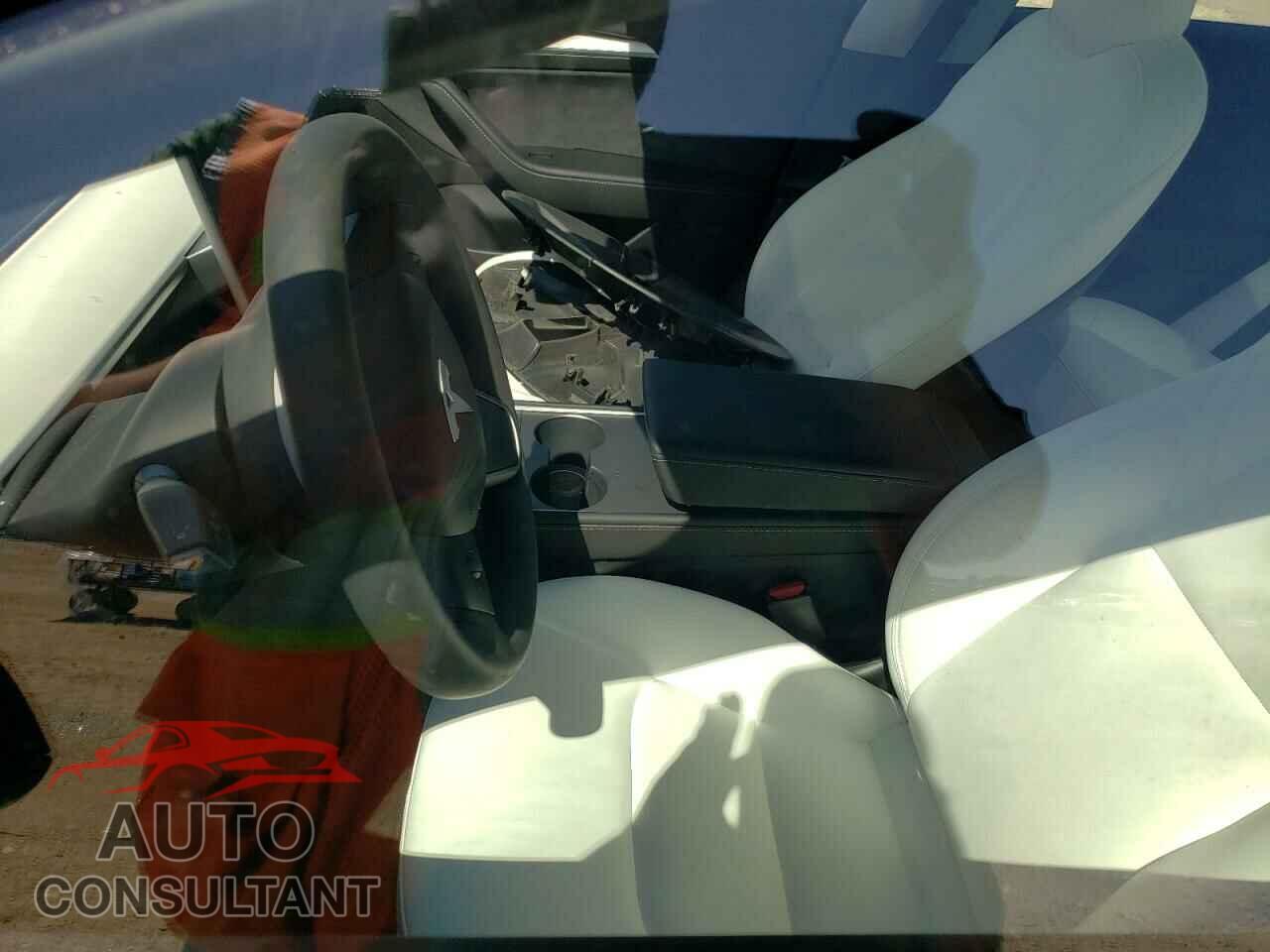 TESLA MODEL 3 2023 - 5YJ3E1EA8PF383106
