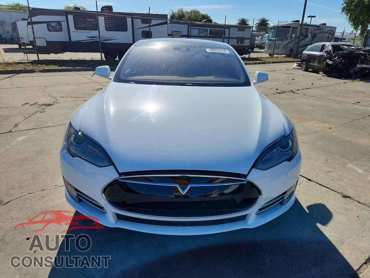 TESLA MODEL S 2016 - 5YJSA1E16GF133905