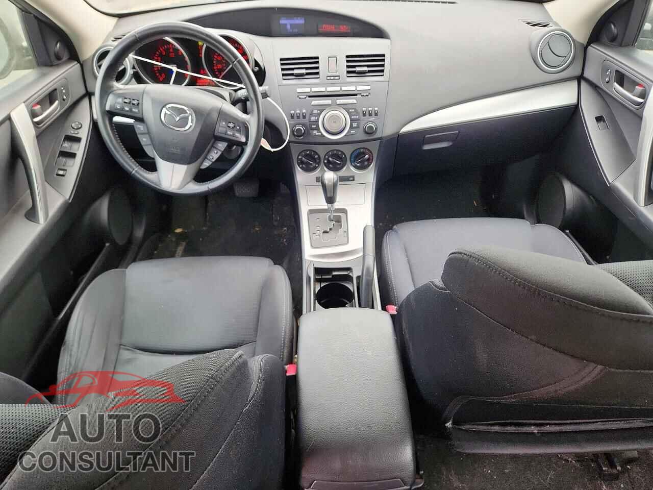 MAZDA MAZDA3 2011 - JM1BL1K67B1428247