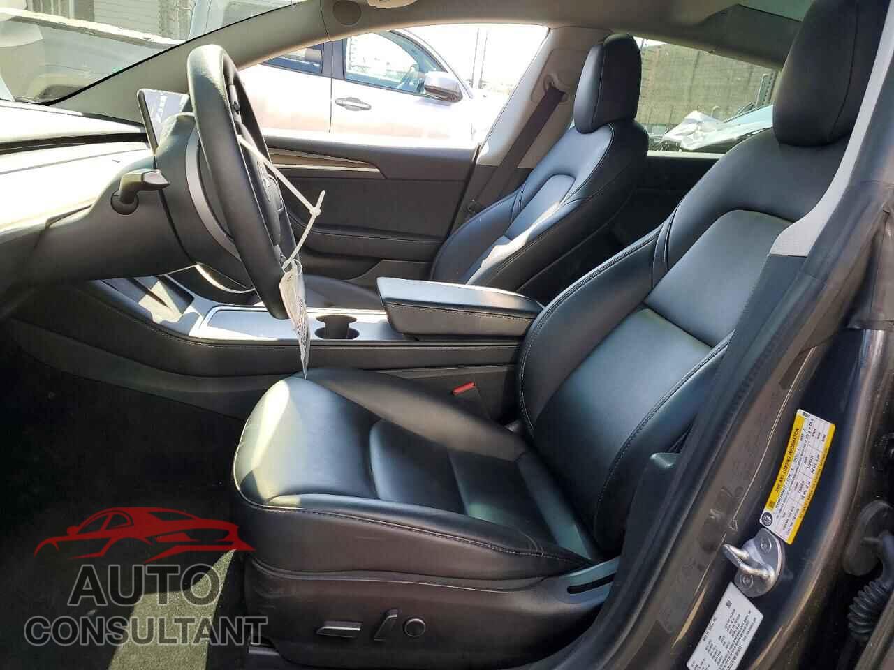 TESLA MODEL 3 2021 - 5YJ3E1EA7MF083097
