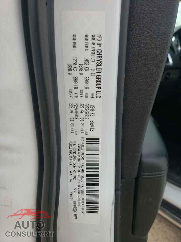 DODGE DURANGO 2013 - 1C4RDJAG5DC697182
