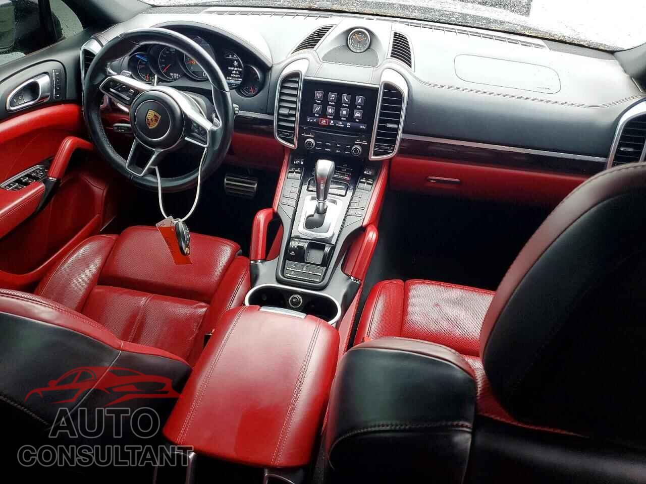 PORSCHE CAYENNE 2017 - WP1AB2A24HLA53545