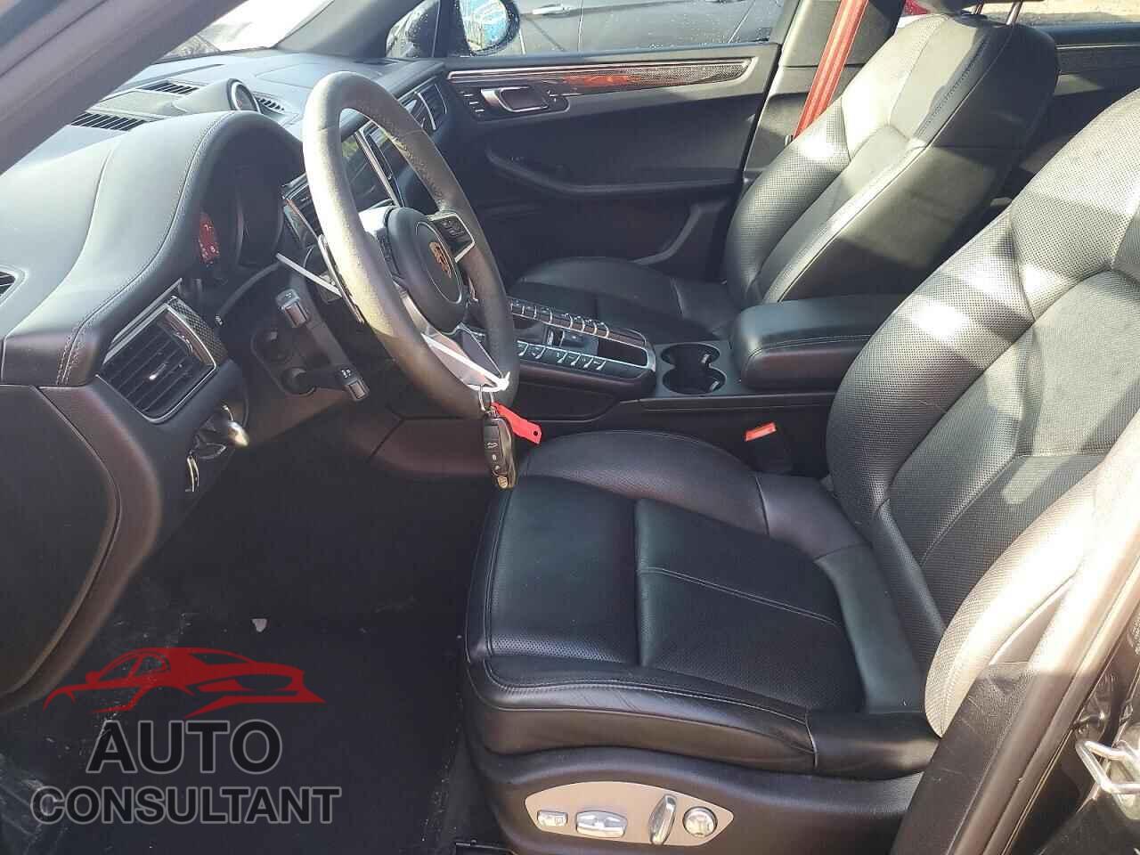 PORSCHE MACAN 2018 - WP1AG2A57JLB65726