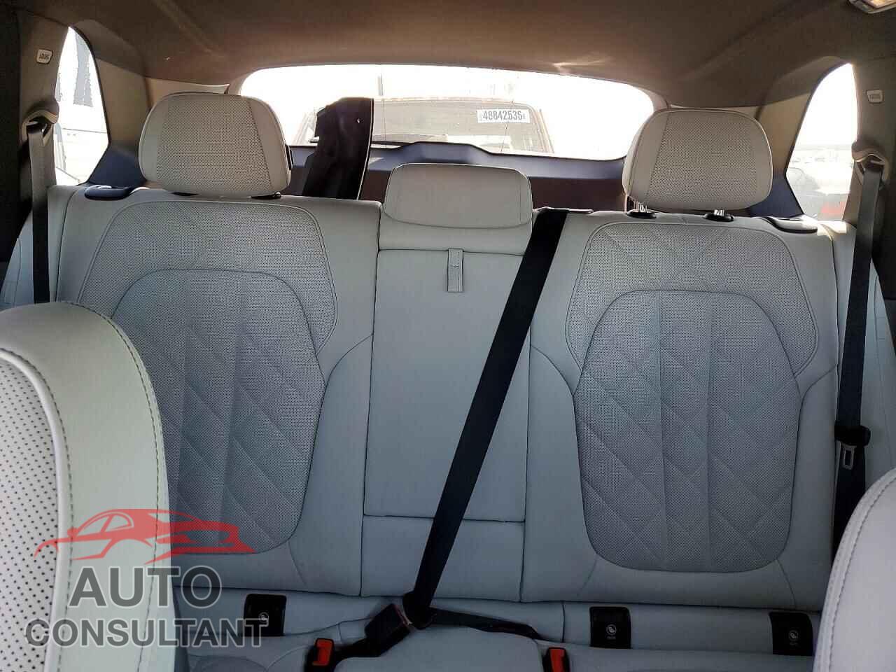 BMW X5 2025 - 5UX43EU04S9X77889