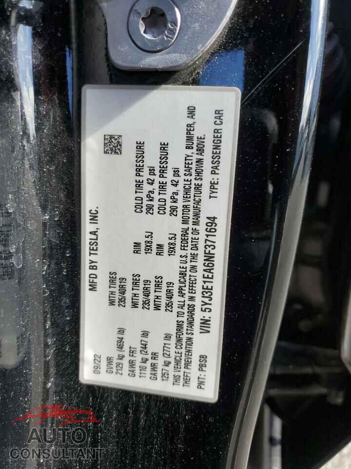 TESLA MODEL 3 2022 - 5YJ3E1EA6NF371694