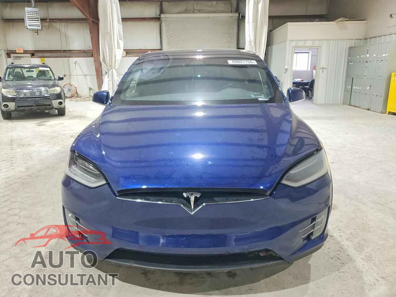 TESLA MODEL X 2018 - 5YJXCBE23JF102438