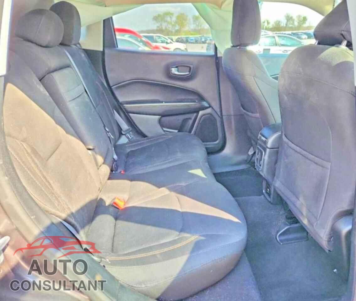 JEEP COMPASS 2017 - 3C4NJDAB7HT642630