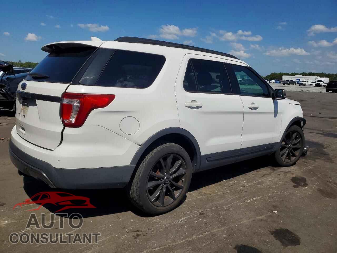 FORD EXPLORER 2017 - 1FM5K7D85HGD82601