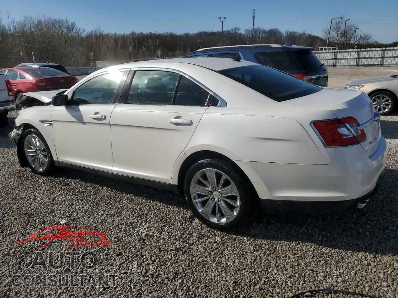 FORD TAURUS 2011 - 1FAHP2FW7BG132355