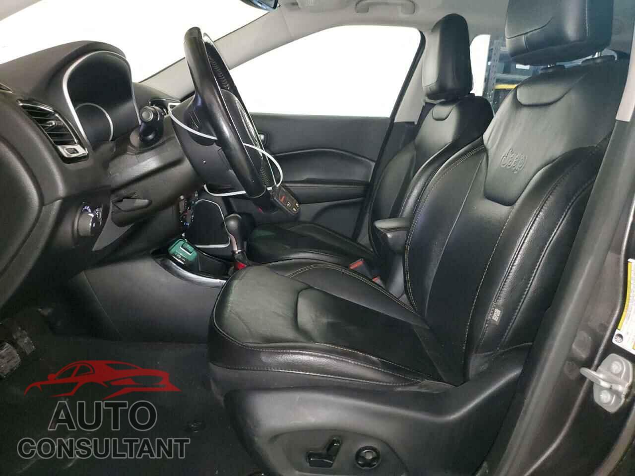 JEEP COMPASS 2020 - 3C4NJCCB7LT170901