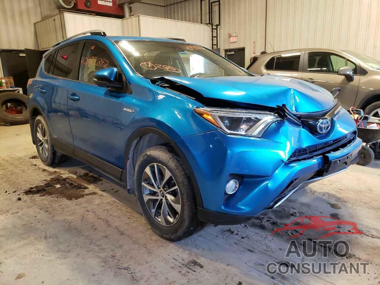 TOYOTA RAV4 2017 - JTMRJREV8HD084280