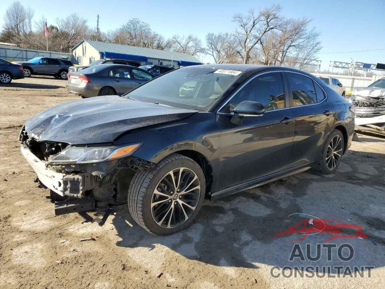 TOYOTA CAMRY 2018 - 4T1B11HK4JU583163