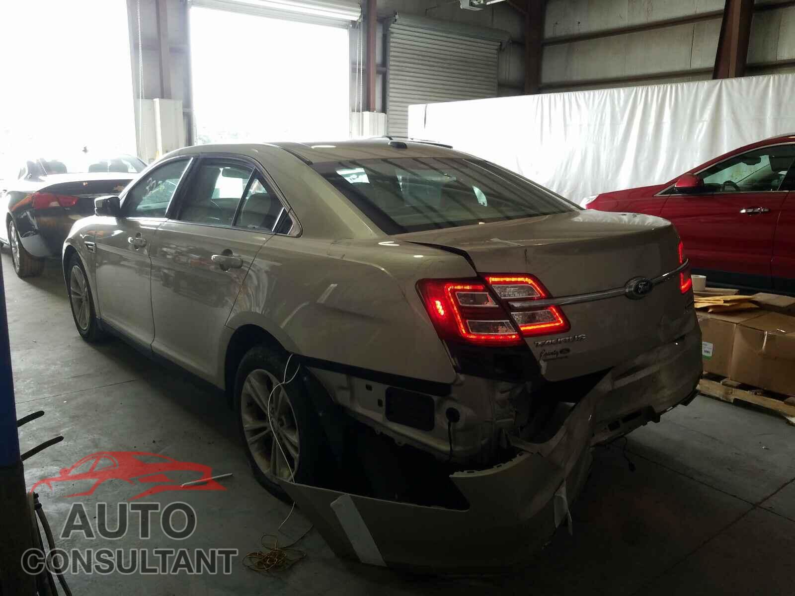 FORD TAURUS 2018 - 1FAHP2E86JG113149