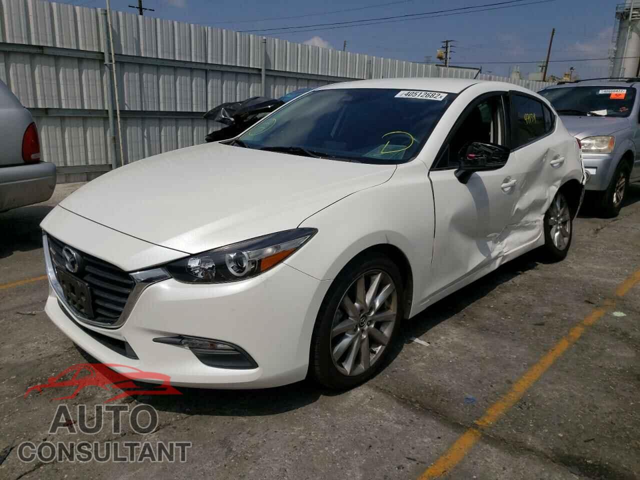 MAZDA 3 2017 - 3MZBN1L75HM152192
