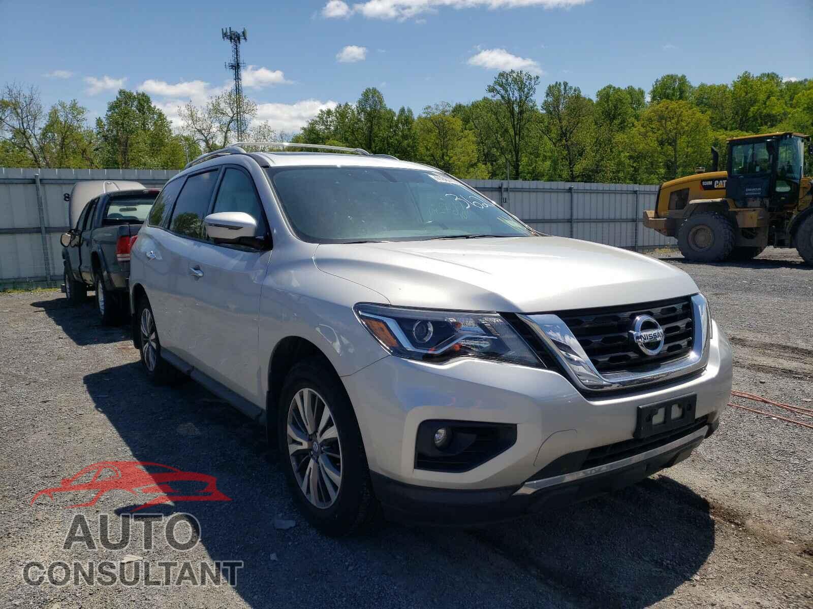 NISSAN PATHFINDER 2017 - 5N1DR2MM6HC649243