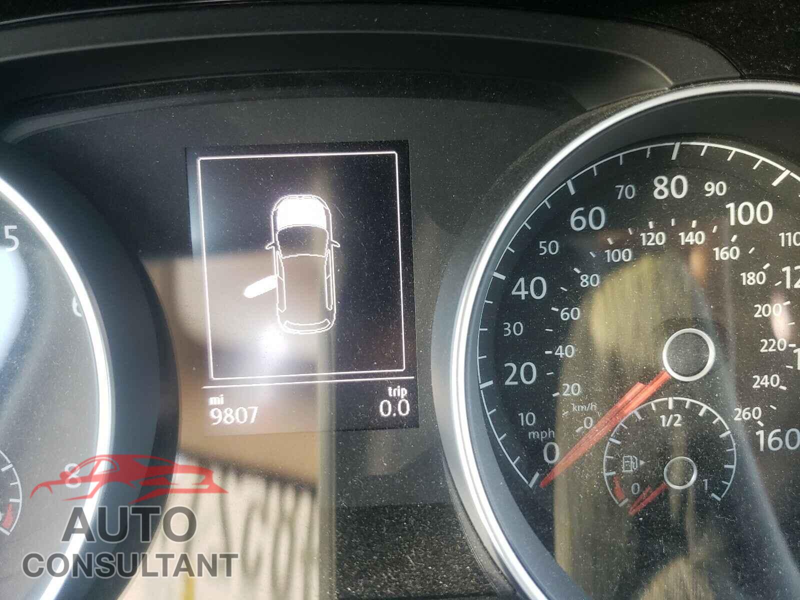 VOLKSWAGEN GOLF 2017 - 3VW217AU2HM034656