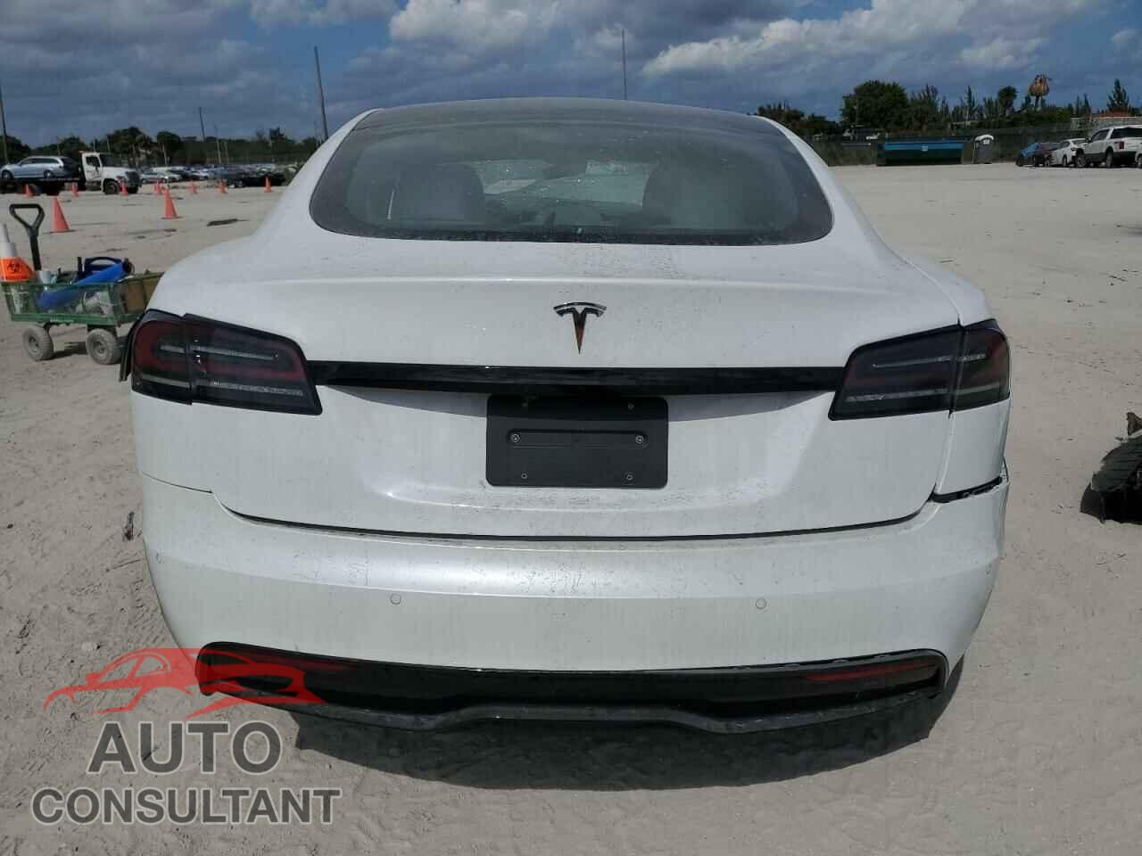 TESLA MODEL S 2022 - 5YJSA1E57NF475041