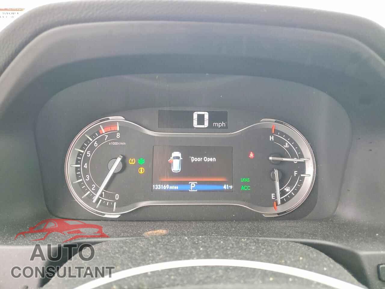 HONDA PILOT 2017 - 5FNYF6H02HB020787