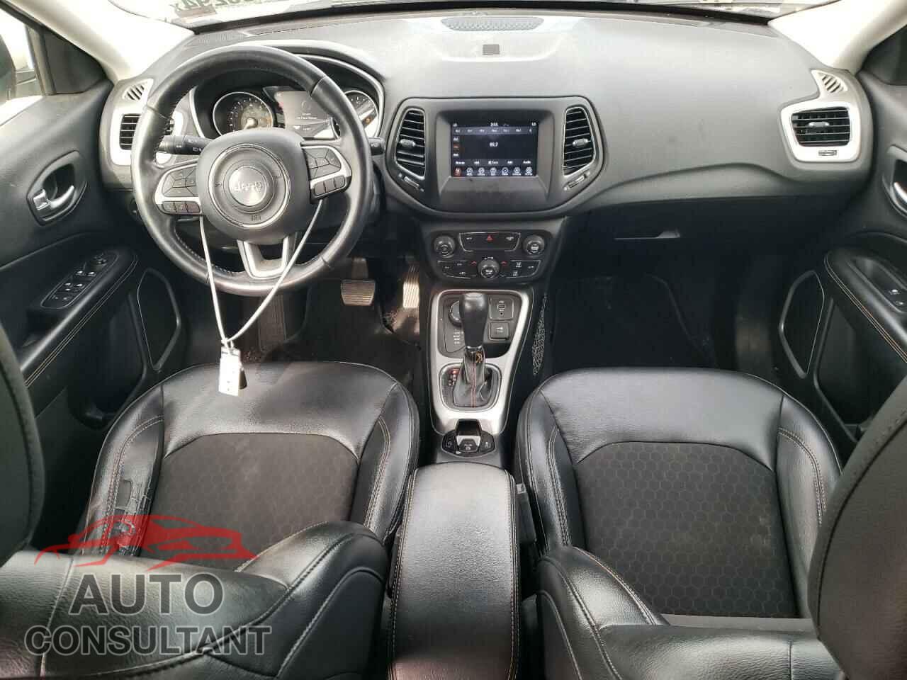 JEEP COMPASS 2018 - 3C4NJDBB9JT284709