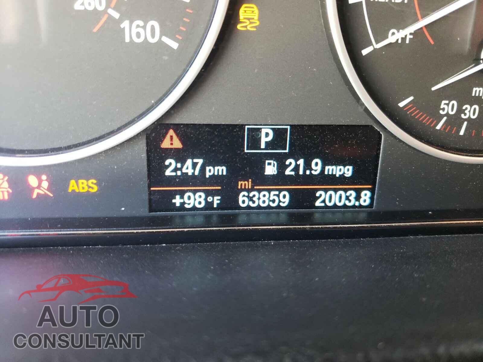 BMW 3 SERIES 2016 - WBA8E9G56GNU30457