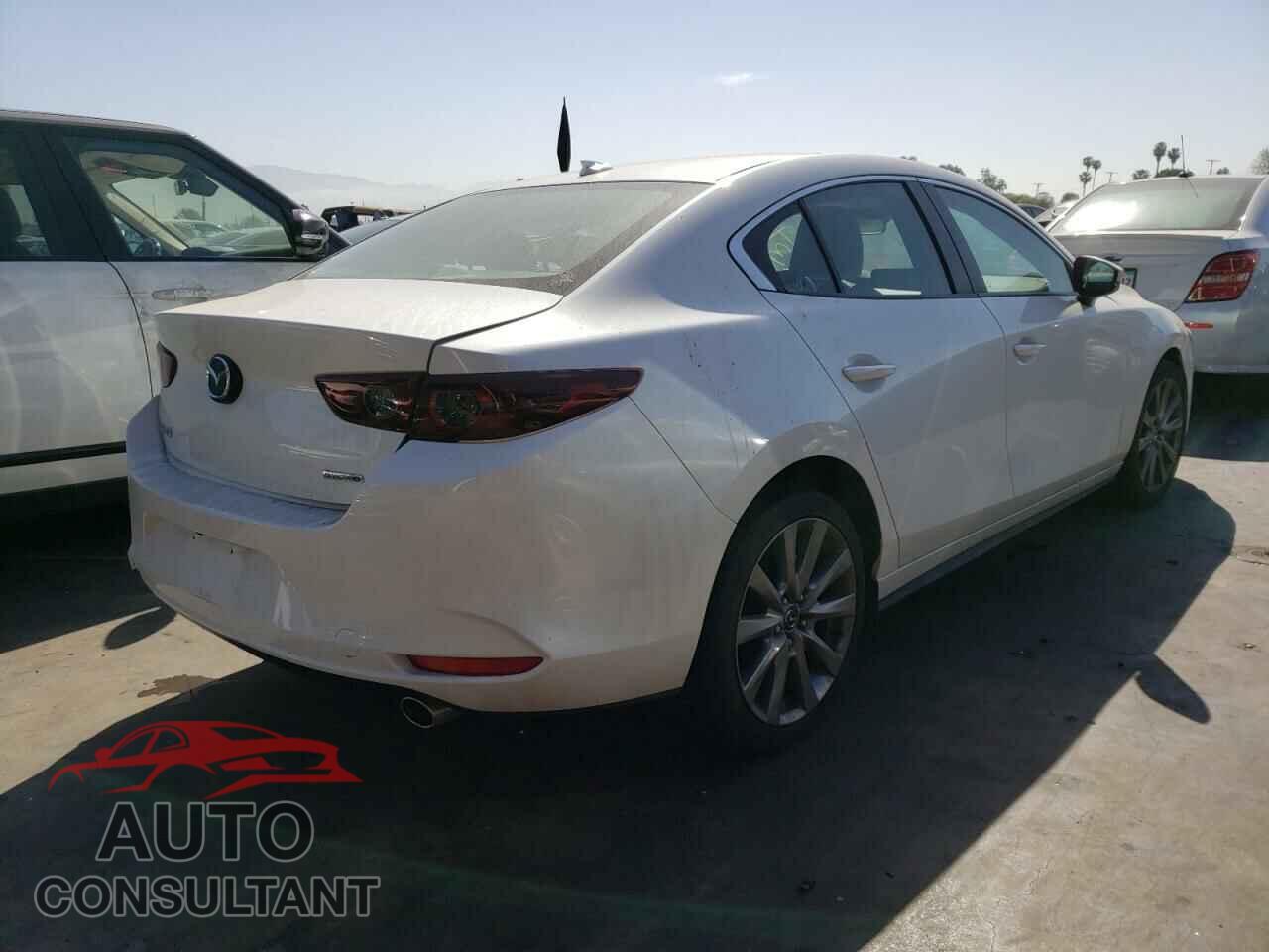 MAZDA 3 2019 - 3MZBPADL8KM105557
