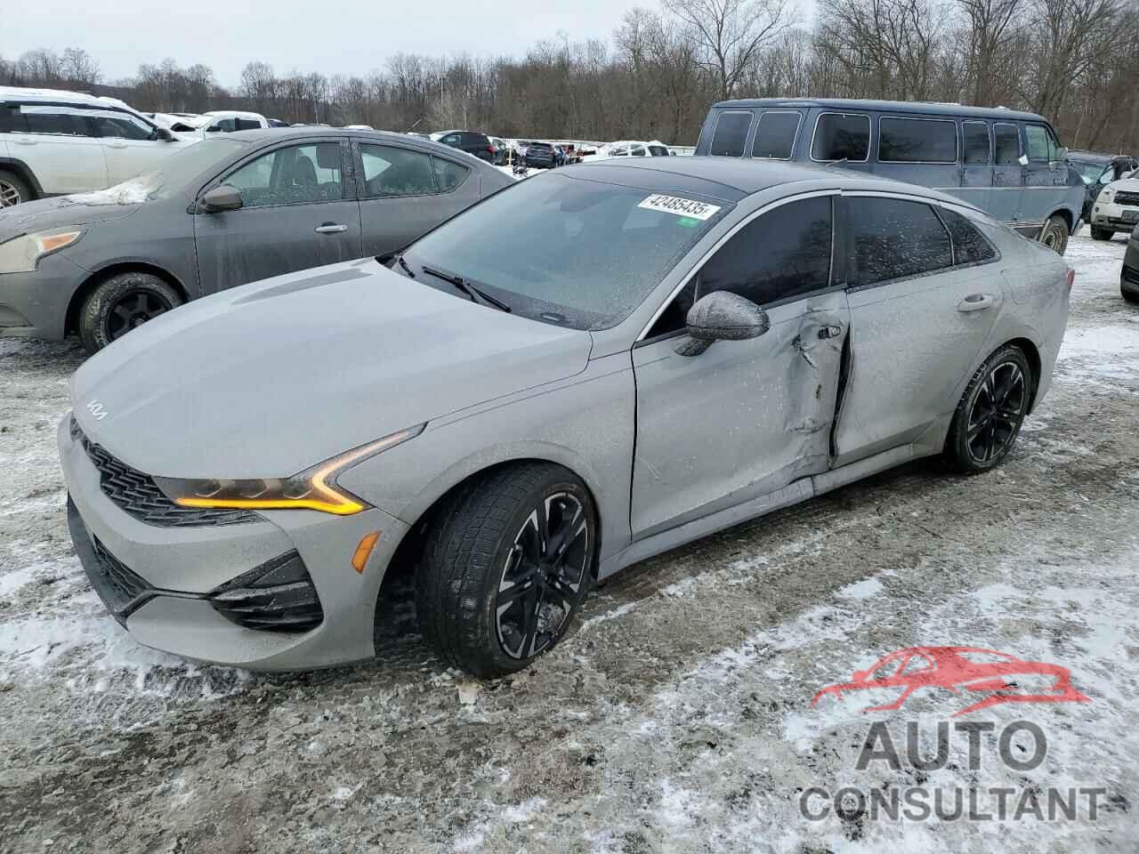 KIA K5 2022 - 5XXG64J24NG165558