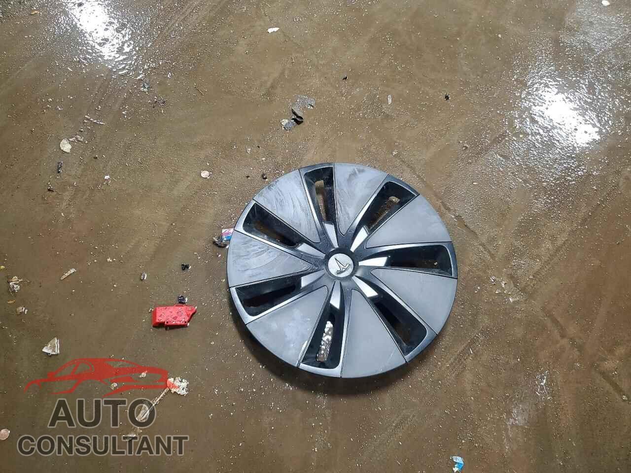 TESLA MODEL 3 2024 - 5YJ3E1EA0RF717292