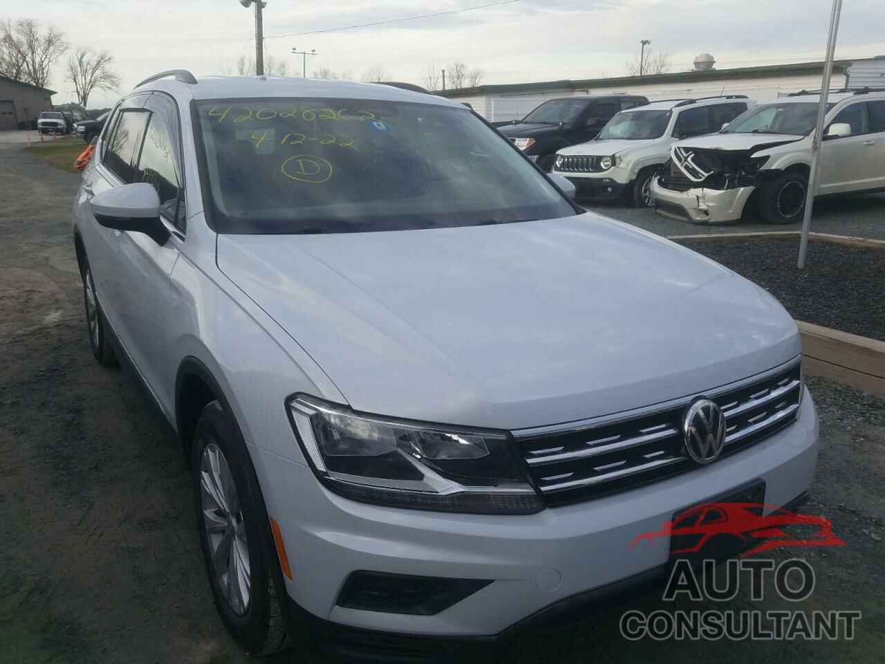 VOLKSWAGEN TIGUAN 2018 - 3VV2B7AX9JM109788