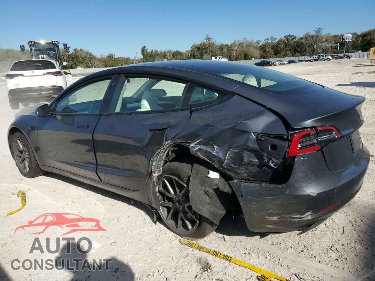 TESLA MODEL 3 2022 - 5YJ3E1EB8NF305656