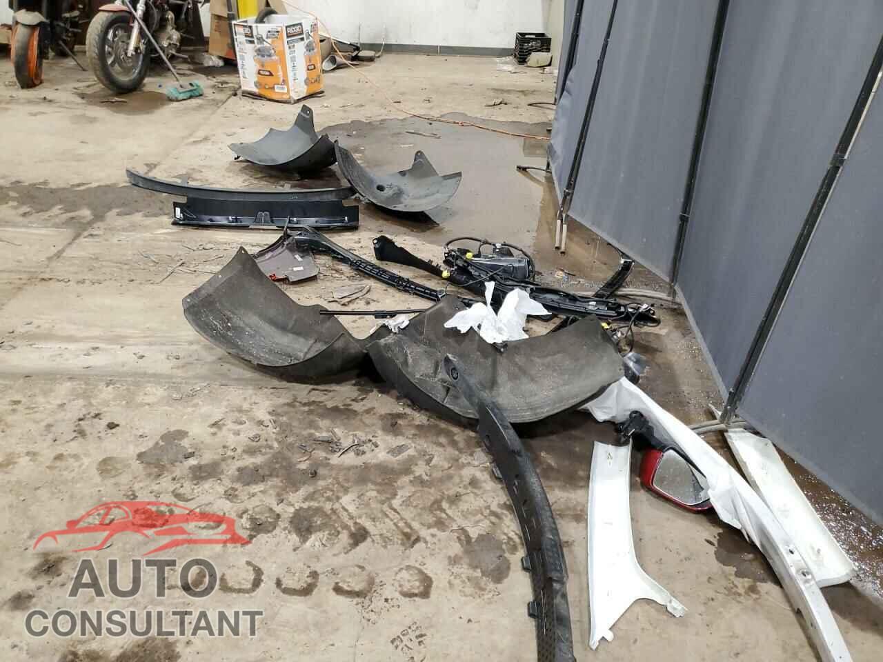 TESLA MODEL 3 2022 - 5YJ3E1EA4NF288751