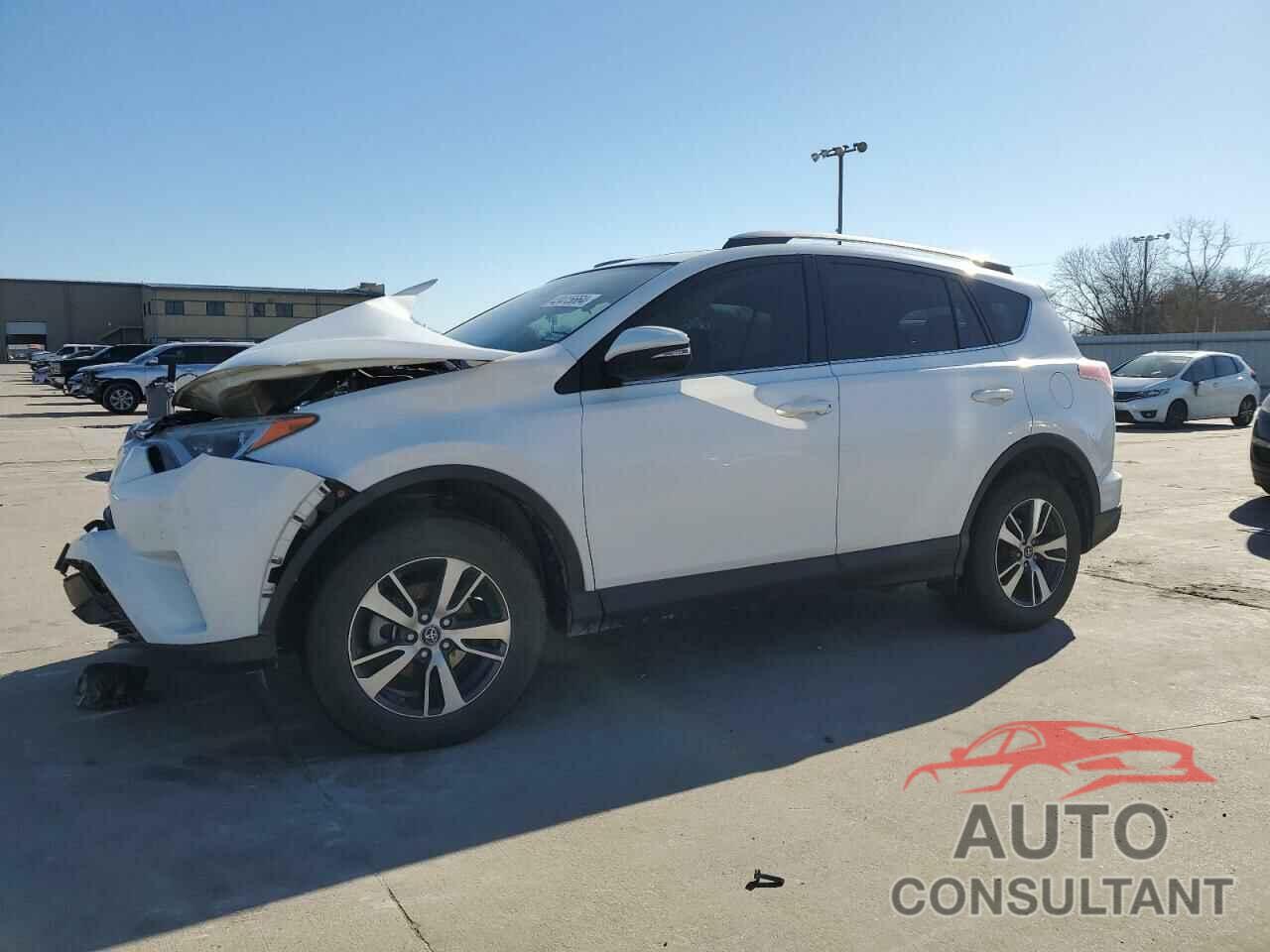 TOYOTA RAV4 2017 - JTMWFREV3HD098365