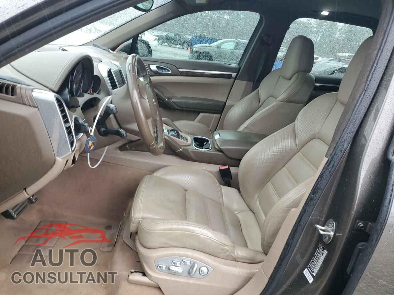 PORSCHE CAYENNE 2013 - WP1AB2A25DLA80568