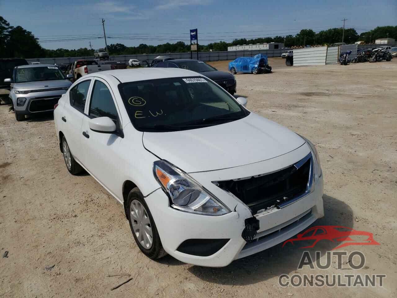 NISSAN VERSA 2017 - 3N1CN7APXHL853039