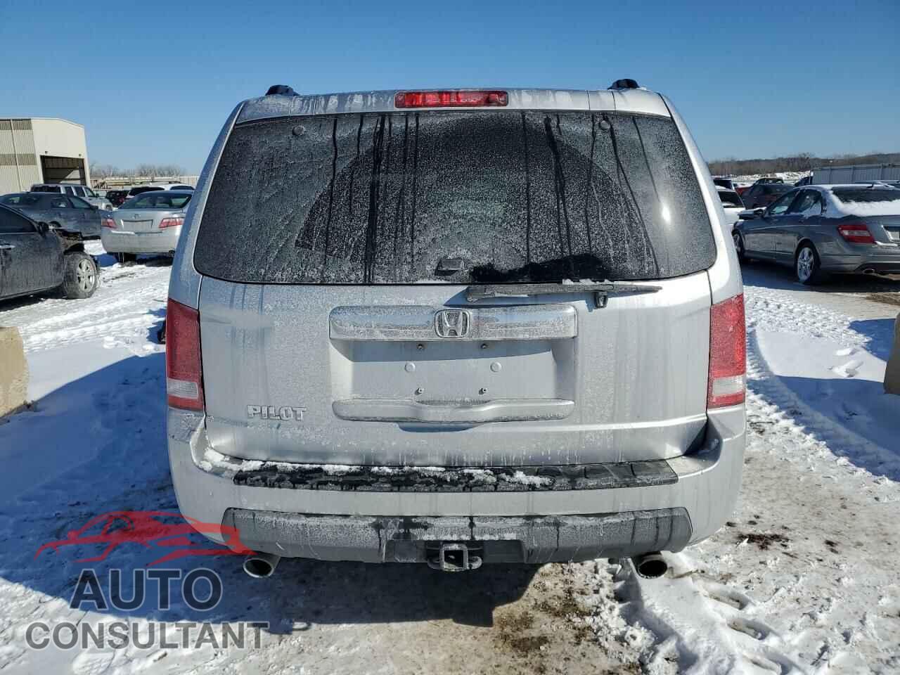 HONDA PILOT 2011 - 5FNYF3H46BB003564