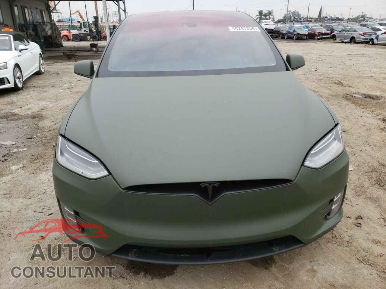 TESLA MODEL X 2016 - 5YJXCBE24GF021456