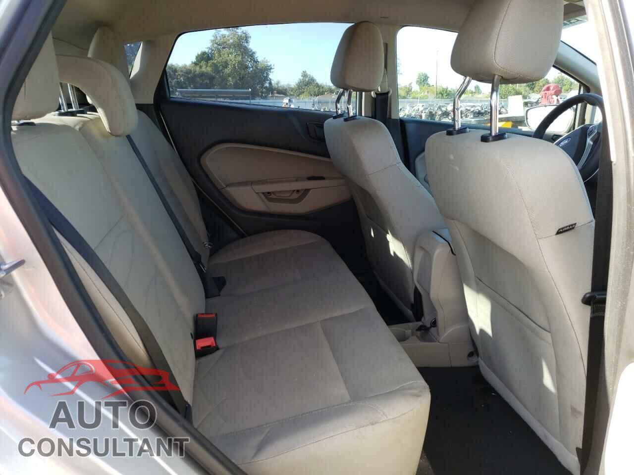 FORD FIESTA 2017 - 3FADP4EJ4HM126043