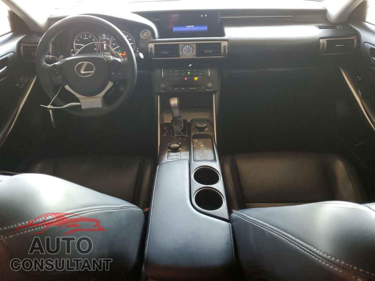 LEXUS IS 2014 - JTHBF1D21E5032179