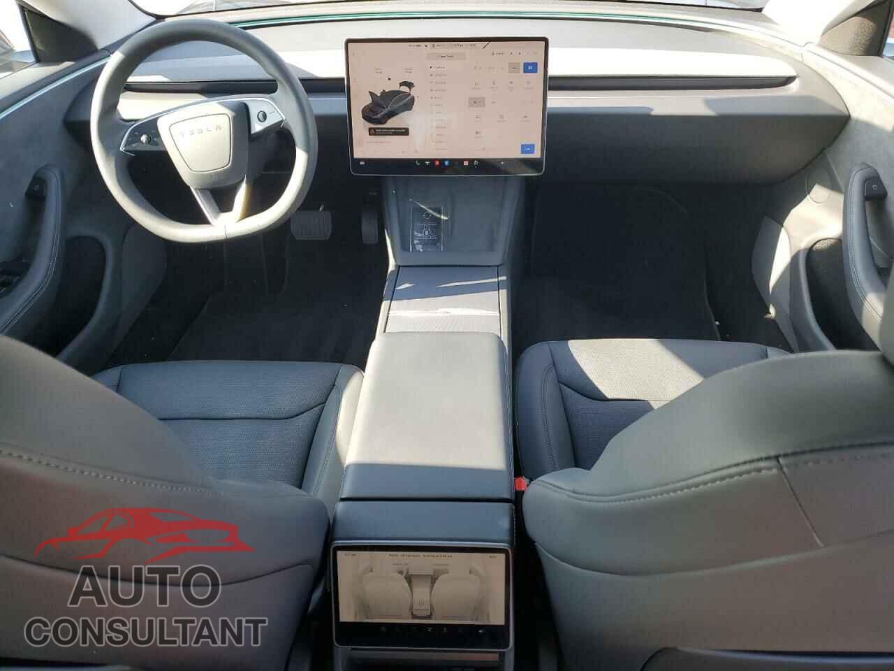 TESLA MODEL 3 2024 - 5YJ3E1EB7RF734082