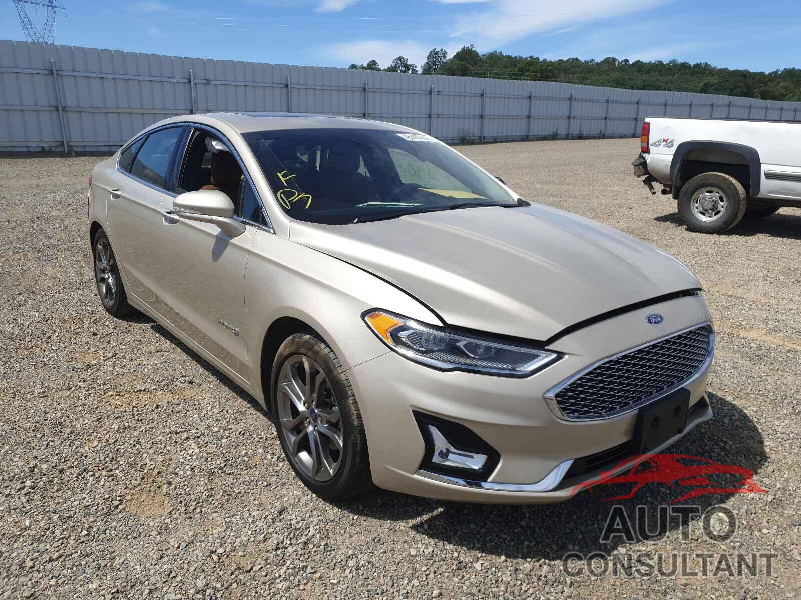 FORD FUSION 2019 - 3FA6P0RU1KR273419