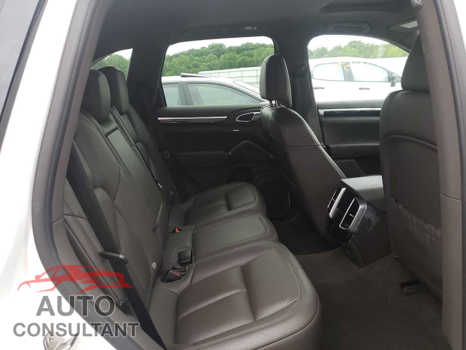 PORSCHE CAYENNE 2017 - WP1AA2A20HKA80699