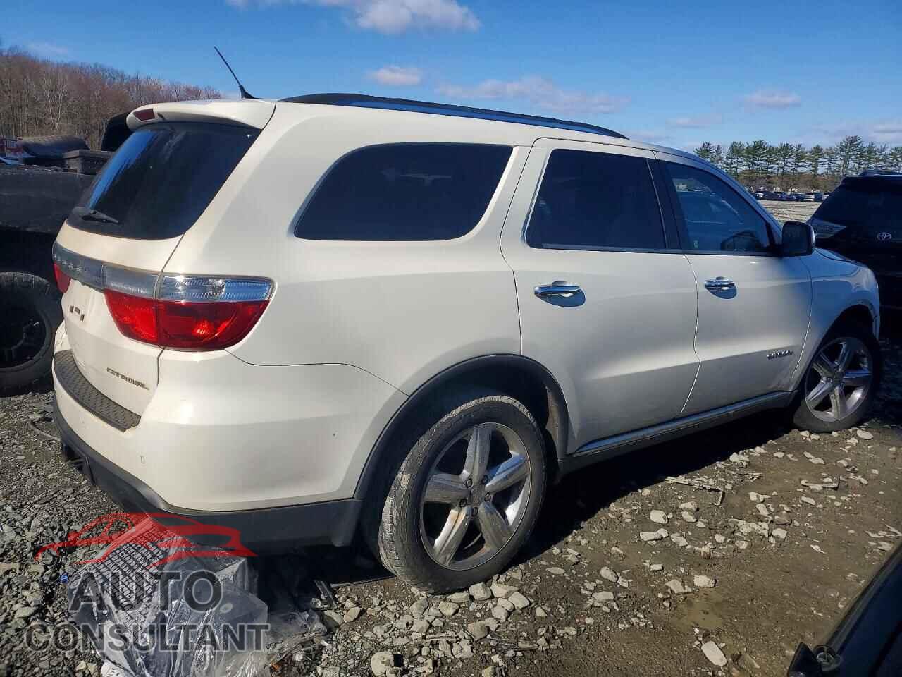 DODGE DURANGO 2012 - 1C4SDJET8CC100744