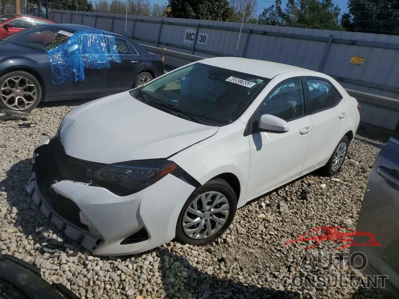 TOYOTA COROLLA 2019 - 5YFBURHE3KP941159