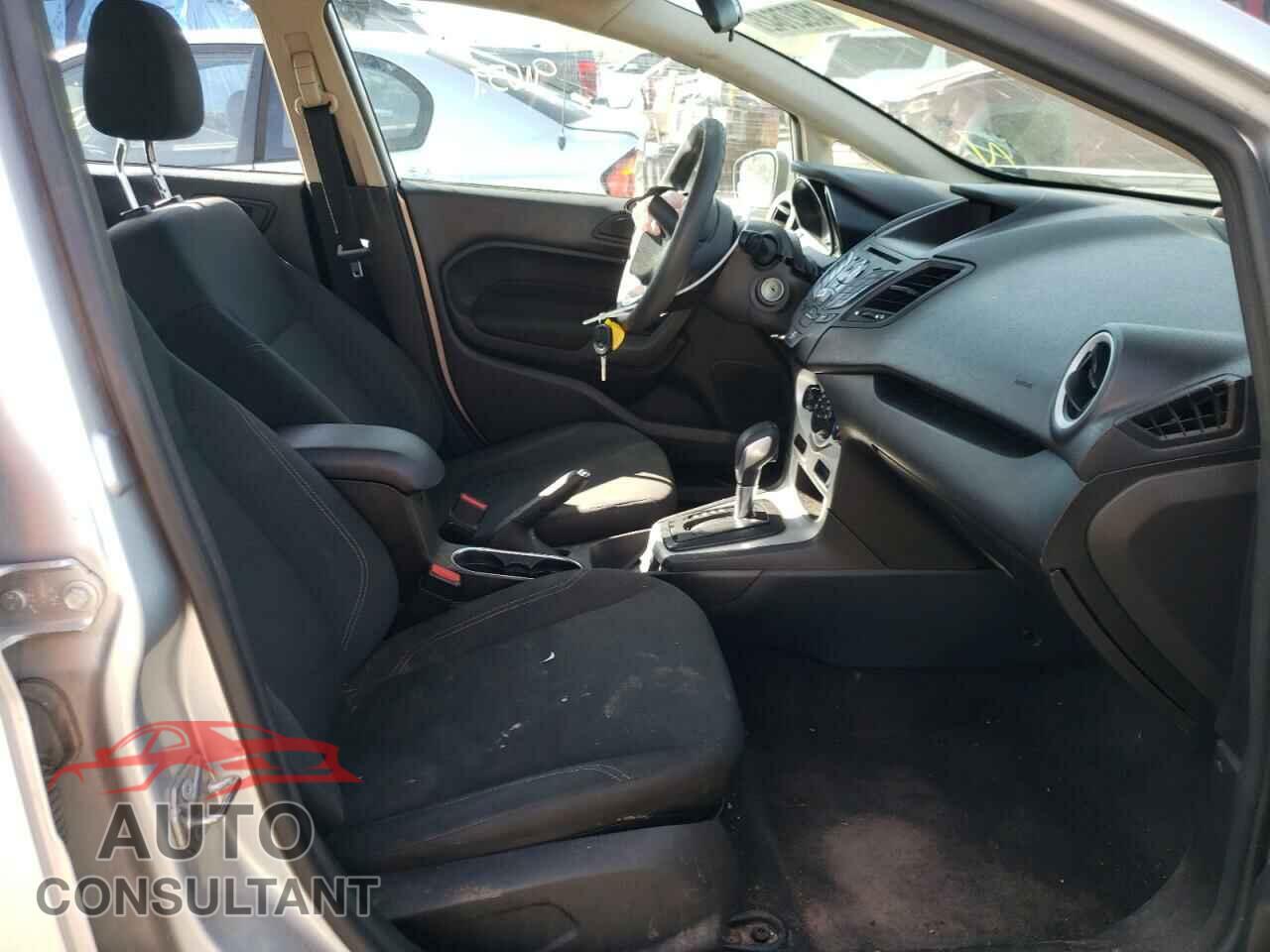 FORD FIESTA 2017 - 3FADP4BJ6HM136030
