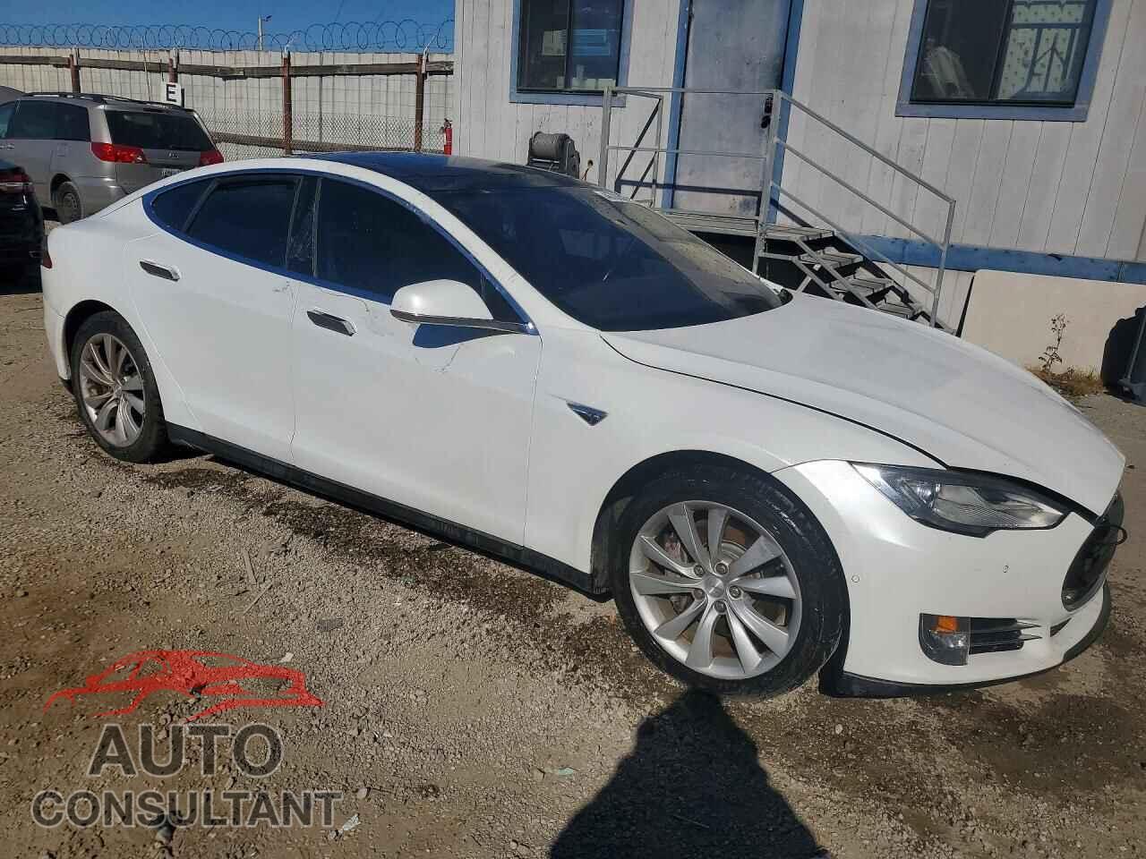 TESLA MODEL S 2014 - 5YJSA1H18EFP49338