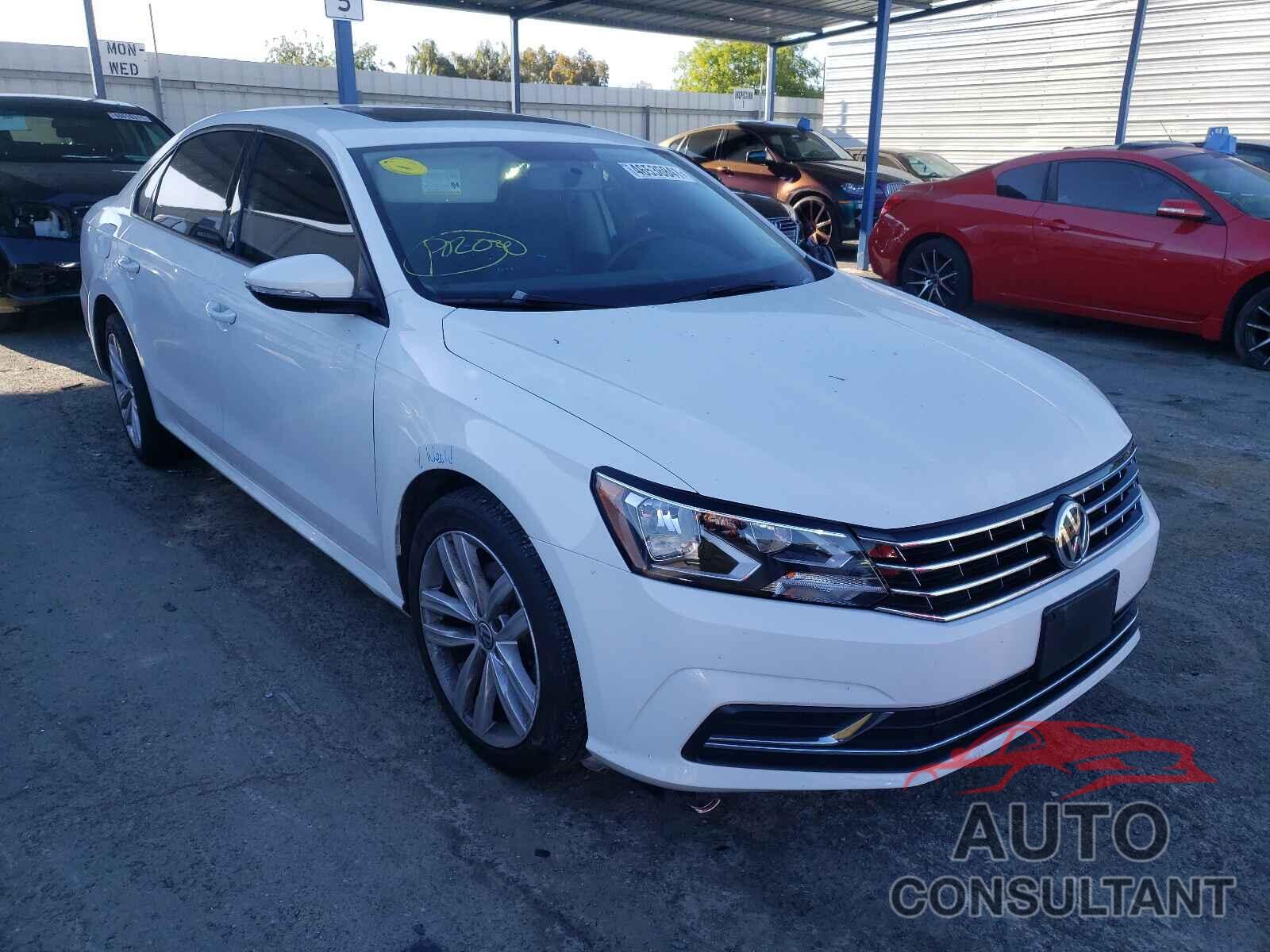 VOLKSWAGEN PASSAT 2019 - 1VWLA7A35KC011523