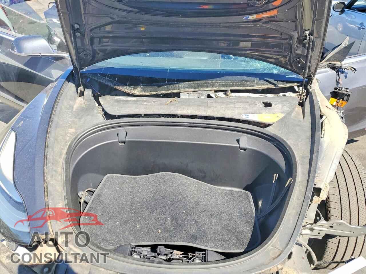 TESLA MODEL 3 2017 - 5YJ3E1EA1HF002214